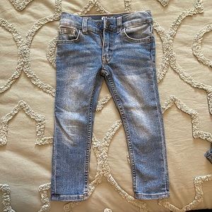 OshKosh toddler 2T skinny jeans.